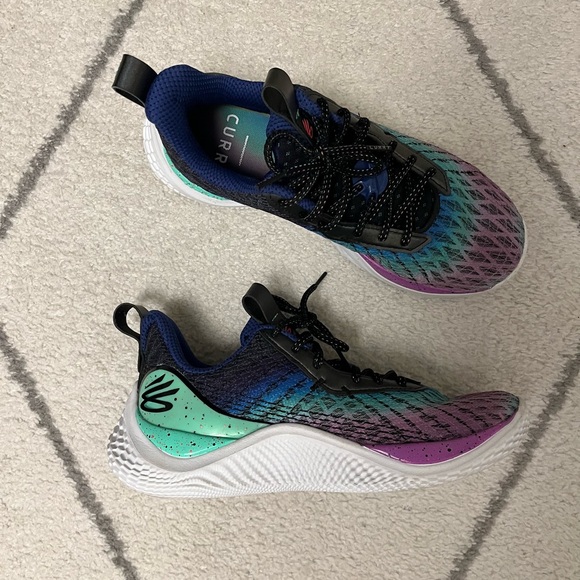 Under Armour Curry 10s - Picture 3 of 8